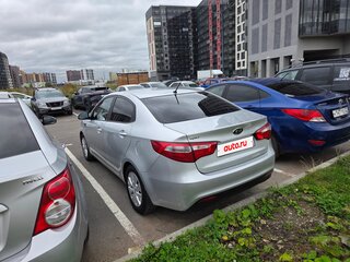 2012 Kia Rio 5-speed III, серебристый, 760000 рублей, вид 5