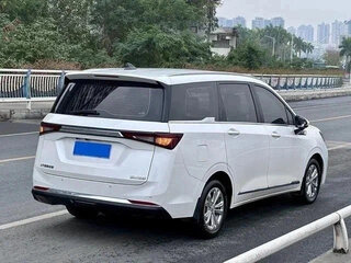 2022 Wuling Jiachen, белый, 1080000 рублей, вид 3