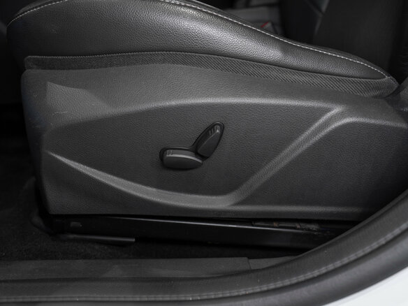 2014 Ford Focus III, белый, 1075000 рублей - вид 19