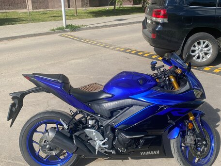 2020 Yamaha YZF-R3, синий, 540000 рублей, вид 3