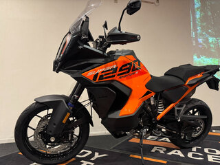 2024 KTM 1290 Super Adventure S, оранжевый, 1700000 рублей, вид 3