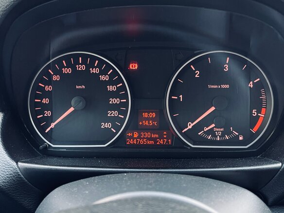 2010 BMW 1 серии 116d I (E81/E82/E87/E88) Рестайлинг, зелёный - вид 7