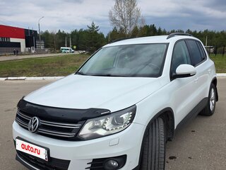 2016 Volkswagen Tiguan AMT I Рестайлинг, белый, 1700000 рублей, вид 1