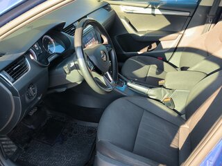 2018 Skoda Octavia III (A7) Рестайлинг, синий, 1990000 рублей, вид 5