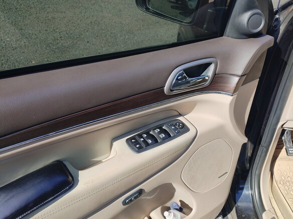 2014 Jeep Grand Cherokee IV (WK2) Рестайлинг, чёрный, 2500000 рублей - вид 6