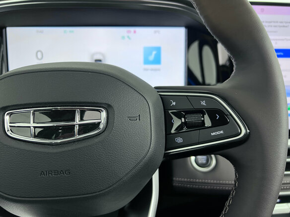 2026 Geely Monjaro (Xingyue L) I Рестайлинг 2 (China Market), белый, 4299000 рублей - вид 12
