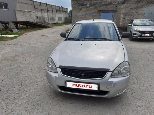 2013 Lada (ВАЗ) Priora I Рестайлинг, серебристый, 300000 рублей - вид 1