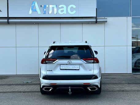 2022 Toyota RAV4 V (XA50), белый, 3490000 рублей, вид 4