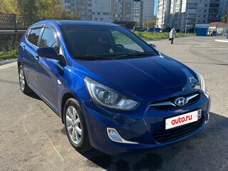 2013 Hyundai Solaris I, синий, 760000 рублей, вид 3