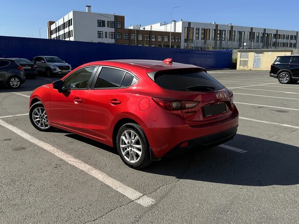 2014 Mazda 3 III (BM), красный, 1350000 рублей - вид 4