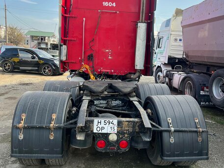 2003 Freightliner Columbia, красный, 1400000 рублей, вид 2