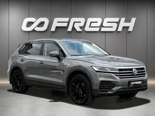 2018 Volkswagen Touareg III, серый, 3399000 рублей, вид 2
