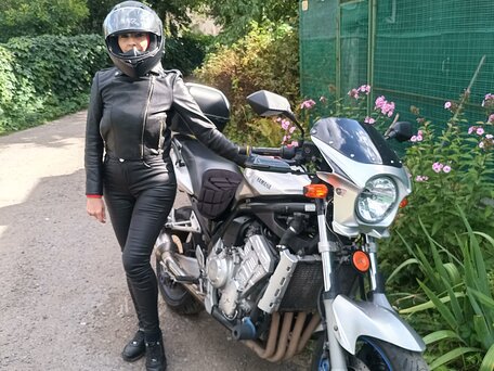2002 Yamaha FZS1000 Fazer, серебристый, 250000 рублей, вид 5