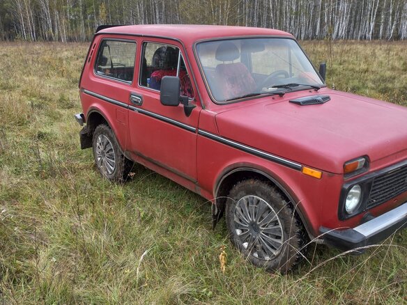1997 Lada (ВАЗ) 2121 (4x4) I Рестайлинг, пурпурный, 150000 рублей - вид 2