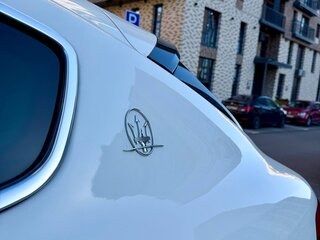 2017 Maserati Levante I, белый, 4200000 рублей, вид 3