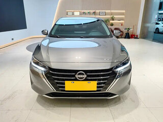 2023 Nissan Sylphy IV (B18) Рестайлинг, серебристый, 1490100 рублей, вид 2