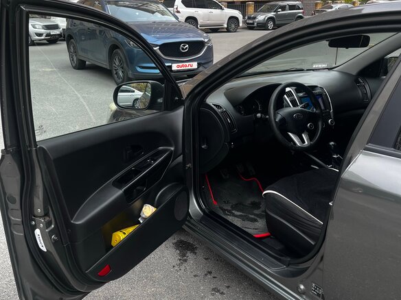 2011 Kia Ceed I Рестайлинг, серый, 530000 рублей - вид 4