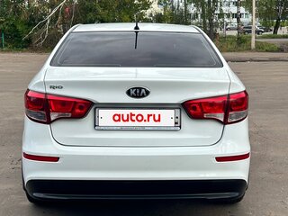 2015 Kia Rio III Рестайлинг, белый, 1000000 рублей, вид 2
