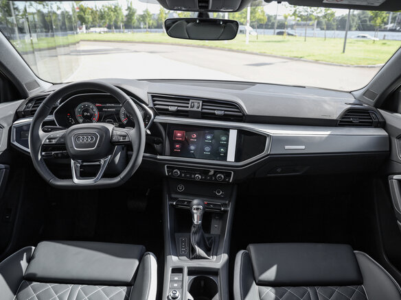 2026 Audi Q3 35 TFSI II (F3), белый, 4499000 рублей - вид 9