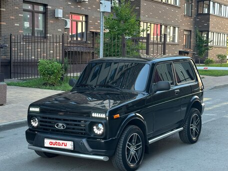 2016 Lada (ВАЗ) 2121 (4x4) Urban I Рестайлинг, чёрный, 650000 рублей, вид 1