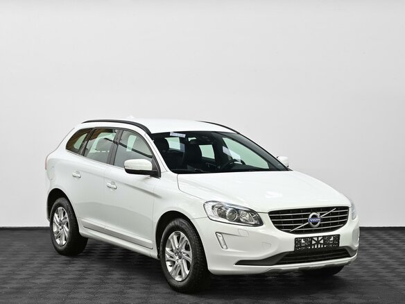 2017 Volvo XC60 I Рестайлинг, белый, 2125000 рублей