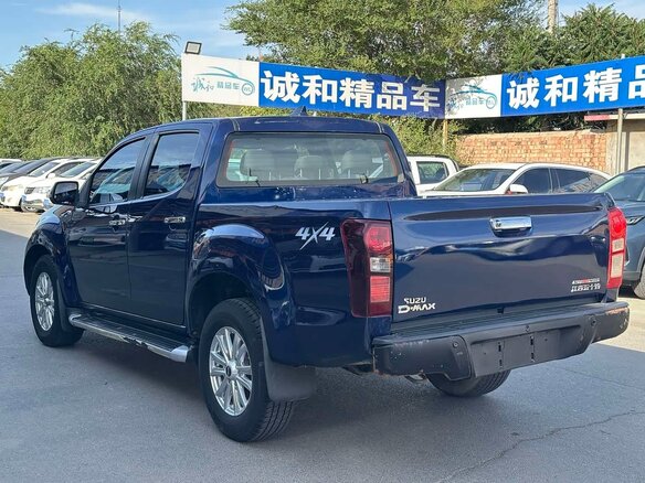 2021 Isuzu D-Max II Рестайлинг, синий, 2600000 рублей - вид 5