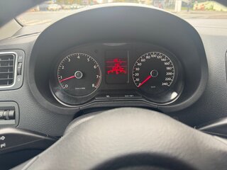 2014 Volkswagen Polo V, белый, 900000 рублей, вид 5