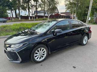 2021 Toyota Corolla XII (E210), чёрный, 1690000 рублей, вид 1