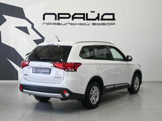 2015 Mitsubishi Outlander III Рестайлинг 2, белый, 1749900 рублей, вид 3