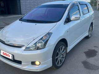 2004 Toyota Wish I, белый, 810000 рублей, вид 2