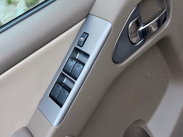 2005 Nissan Pathfinder III, зелёный - вид 21