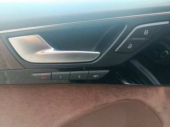 2014 Audi A8 Long III (D4), чёрный, 1129000 рублей - вид 14