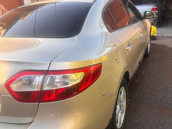 2011 Renault Fluence I, бежевый, 550000 рублей - вид 13