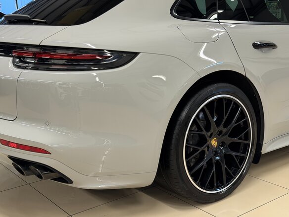 2019 Porsche Panamera 4 Sport Turismo II, серый, 8499000 рублей - вид 13