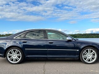 2006 Audi S8 II (D3), синий, 1750000 рублей, вид 5