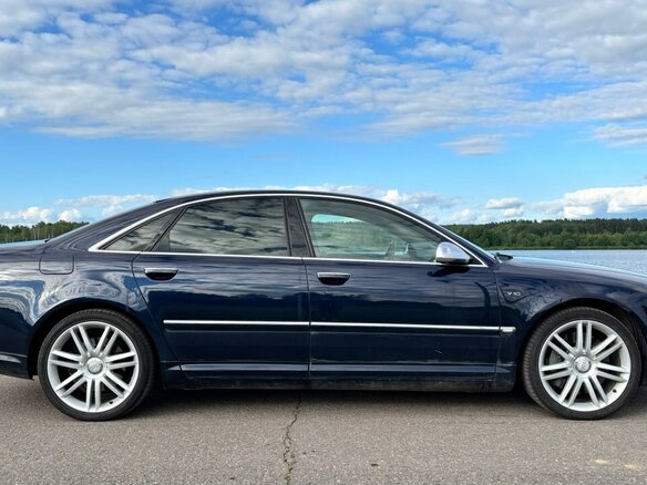 2006 Audi S8 II (D3), синий - вид 4