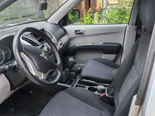 2013 Mitsubishi L200 IV, серебристый, 1395000 рублей, вид 4
