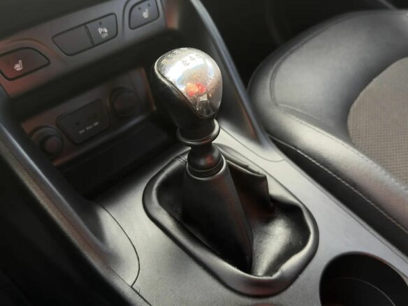 2014 Hyundai ix35 I Рестайлинг, серебристый, 1450000 рублей - вид 14