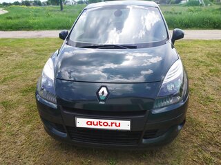 2010 Renault Scenic III, зелёный, 700000 рублей, вид 1