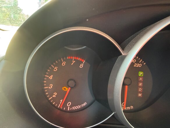 2006 Mazda 3 I (BK), красный, 500000 рублей - вид 9