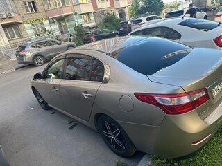 2010 Renault Latitude I, бежевый, 780000 рублей, вид 2