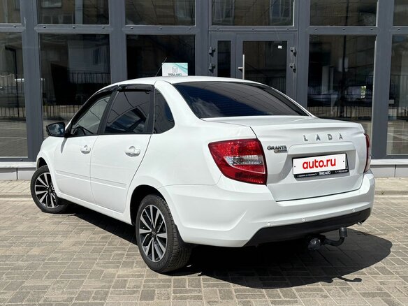 2024 Lada (ВАЗ) Granta I Рестайлинг, белый - вид 2