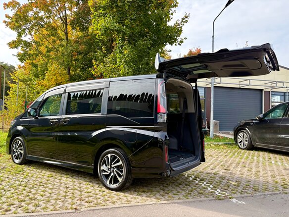 2021 Honda Stepwgn Spada V Рестайлинг, чёрный - вид 7