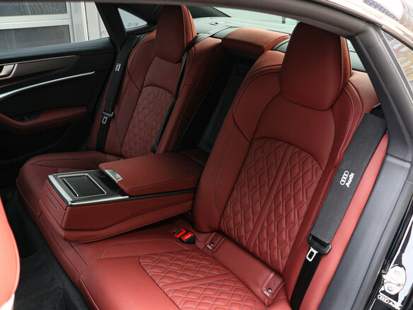 2026 Audi A7 L 45 TFSI II (4K), чёрный, 6300000 рублей - вид 12