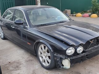 2005 Jaguar XJ Long III (X350/X358), чёрный, 999999 рублей, вид 1