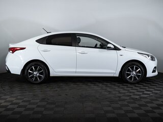 2018 Hyundai Solaris II, белый, 1240000 рублей, вид 5
