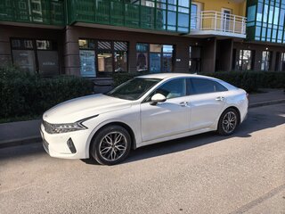 2021 Kia K5 III, белый, 2200000 рублей, вид 1
