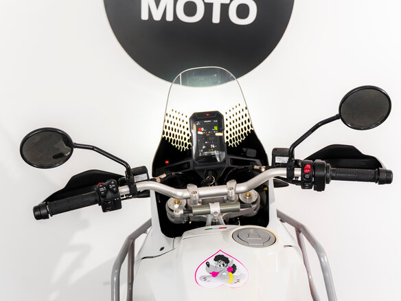 2022 Ducati DesertX, белый, 1200000 рублей - вид 13