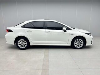 2023 Toyota Corolla XII (E210), белый, 1780000 рублей, вид 4