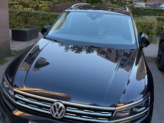 2019 Volkswagen Tiguan II, чёрный, 2700000 рублей, вид 1